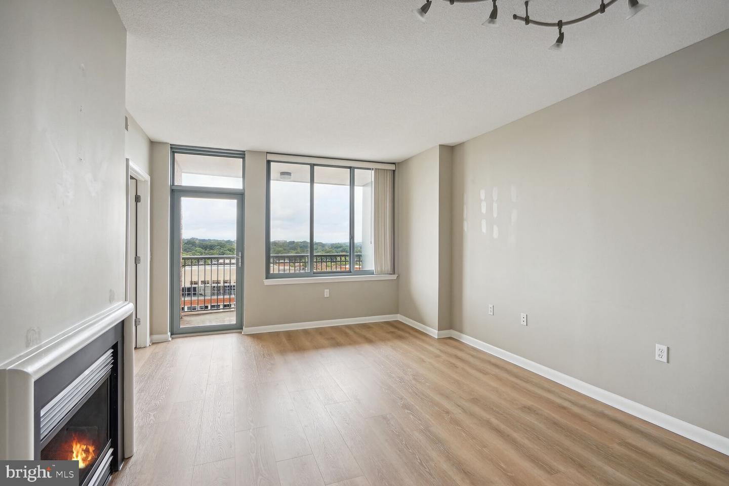 851 N GLEBE RD #1515