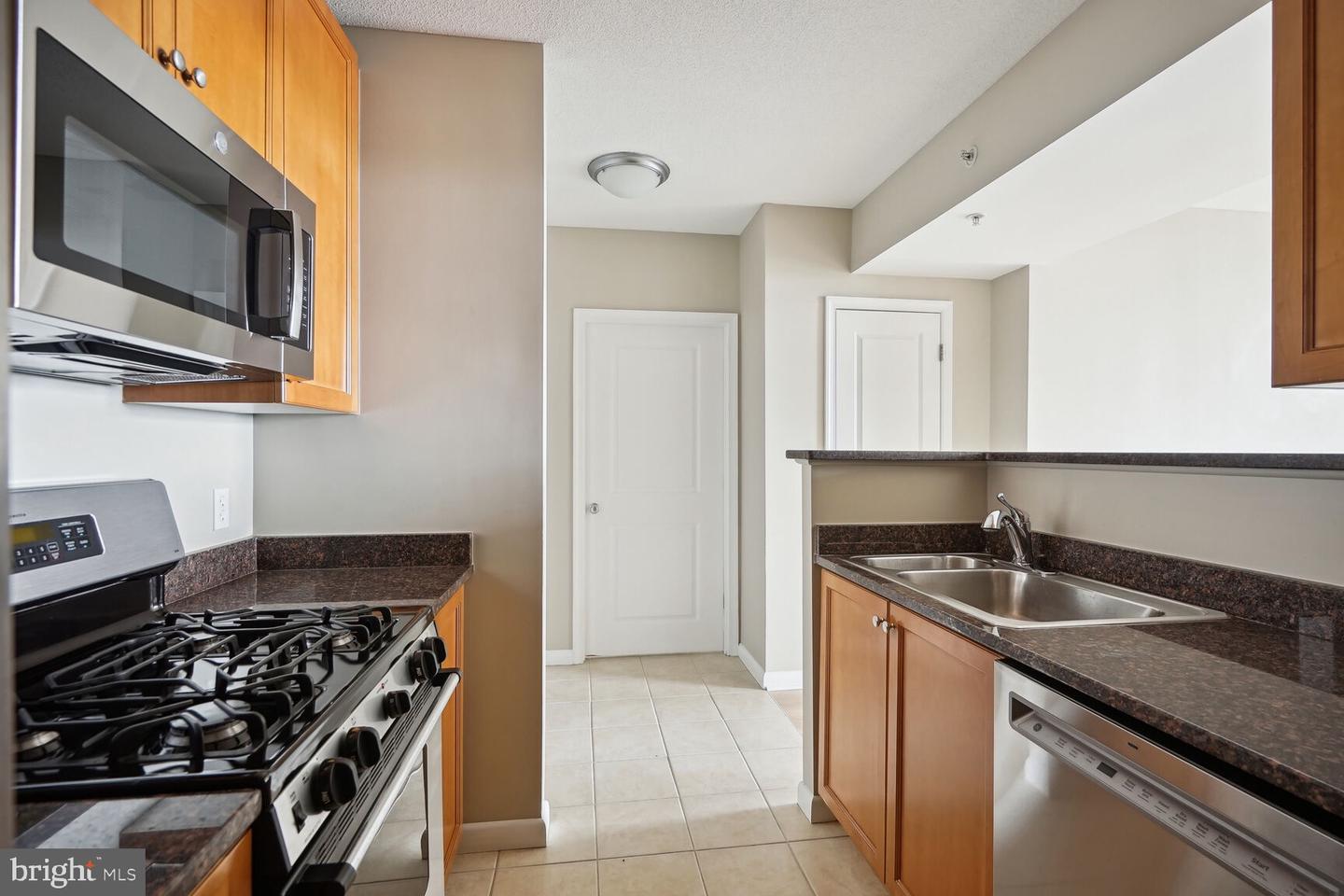 851 N GLEBE RD #1515