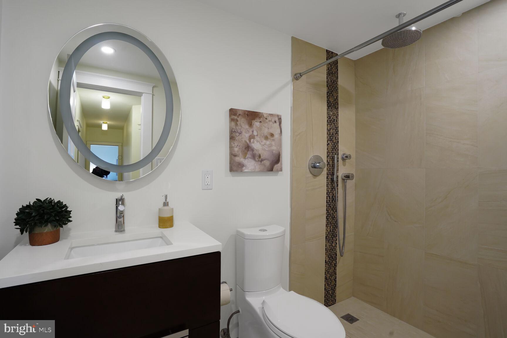 4141 N HENDERSON ROAD 511