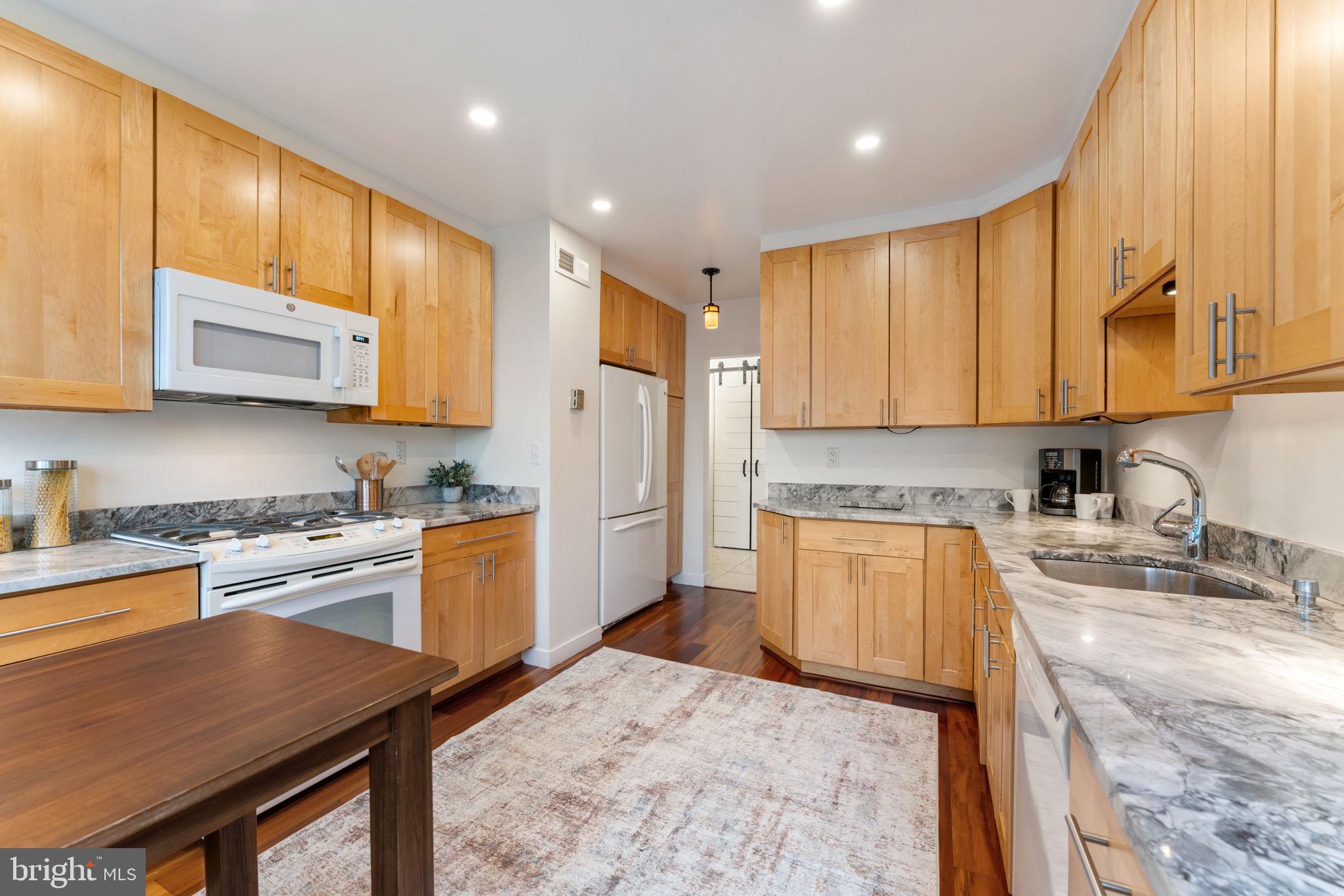 4141 N HENDERSON ROAD 511
