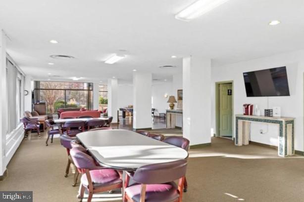 4141 N HENDERSON ROAD 511