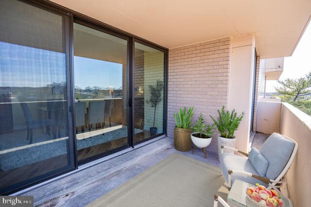 4141 N HENDERSON ROAD 511
