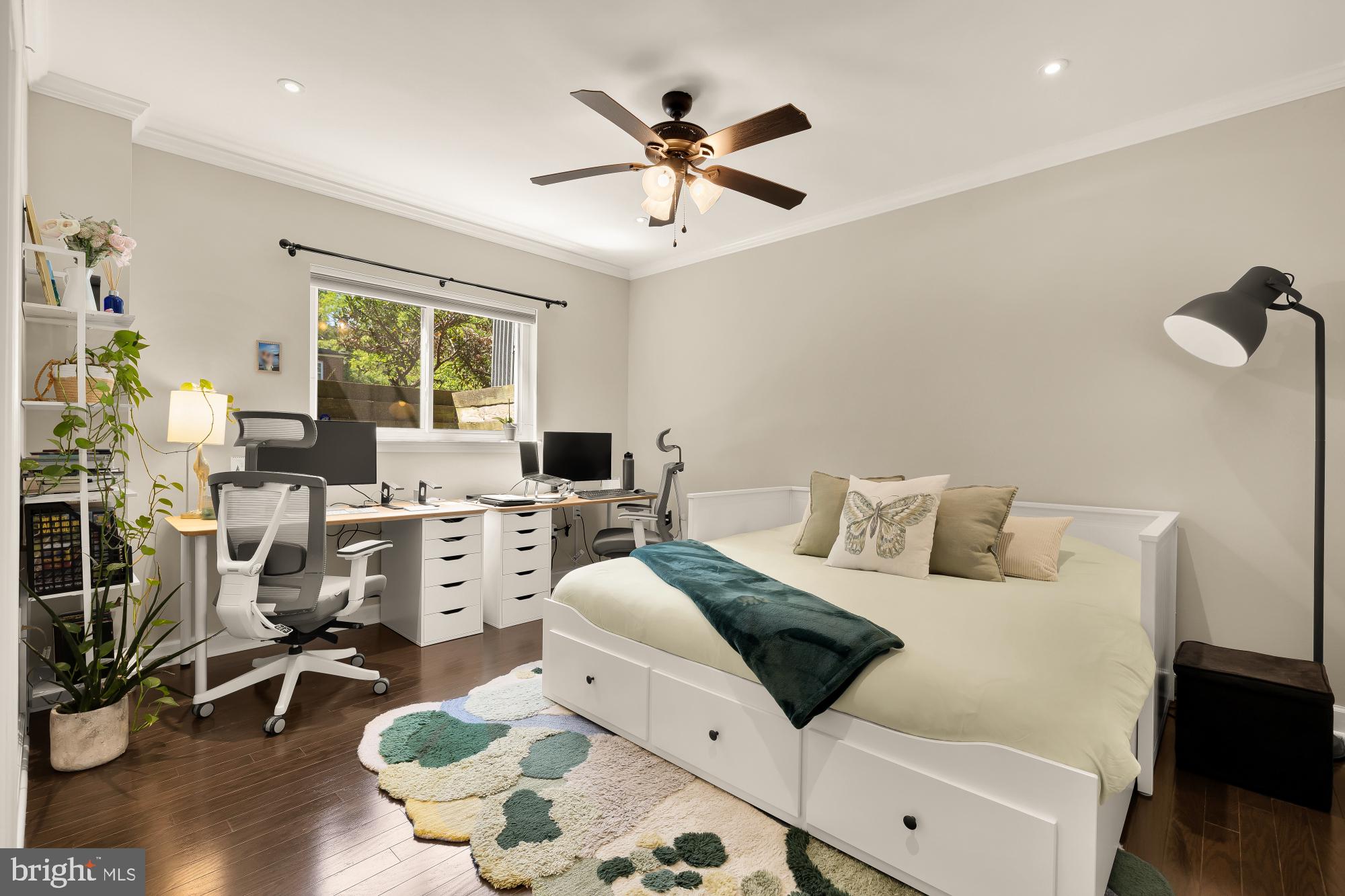 2532 FAIRFAX DRIVE