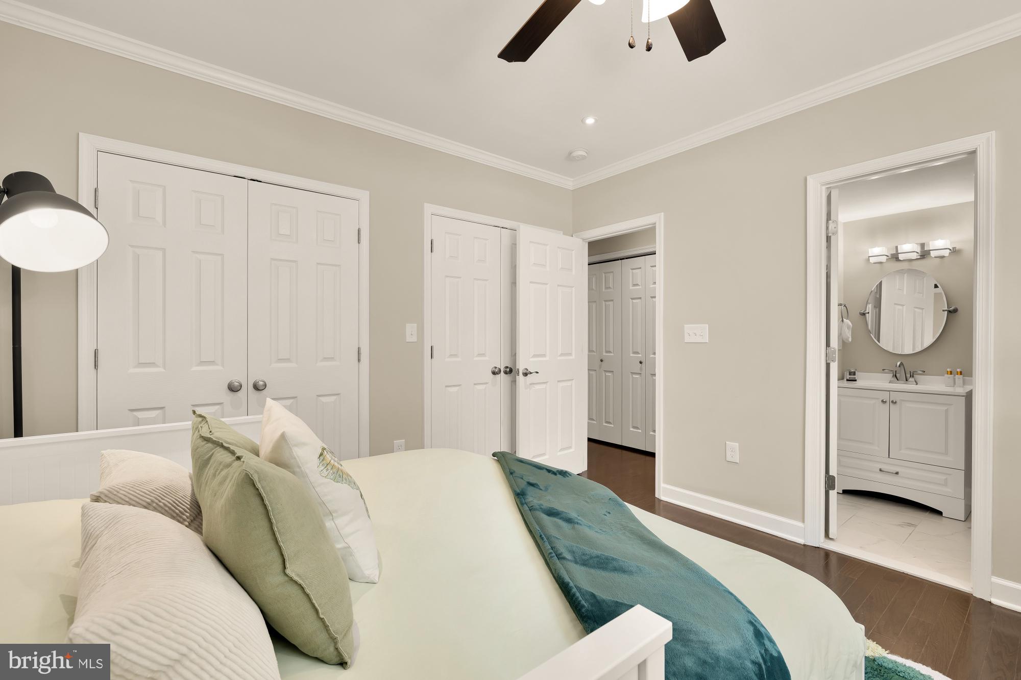 2532 FAIRFAX DRIVE