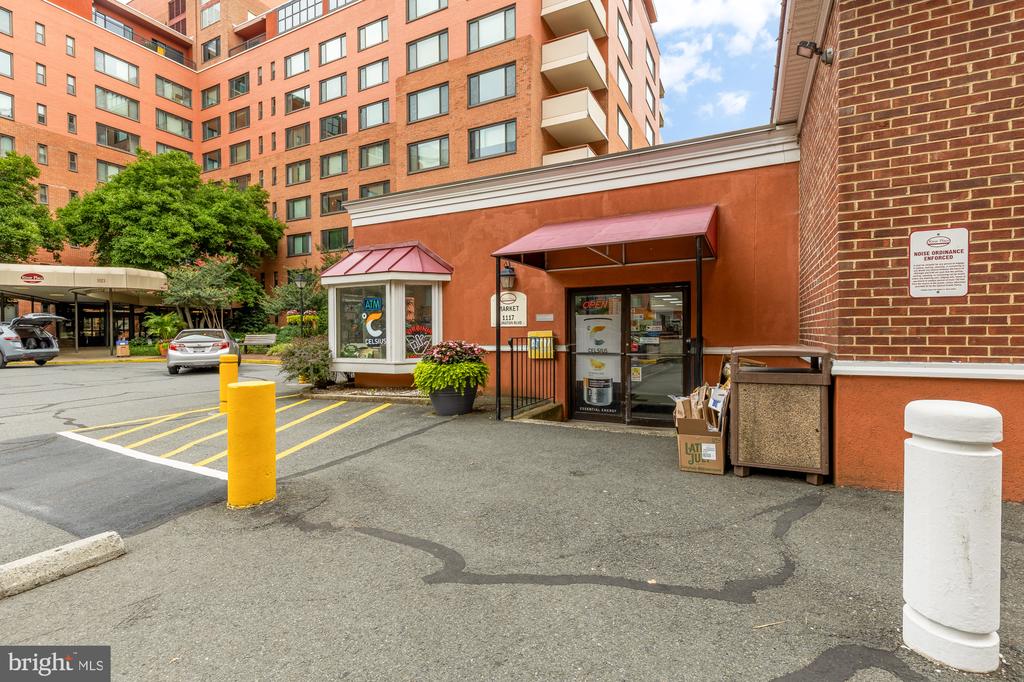 1021 ARLINGTON BOULEVARD Unit: 446