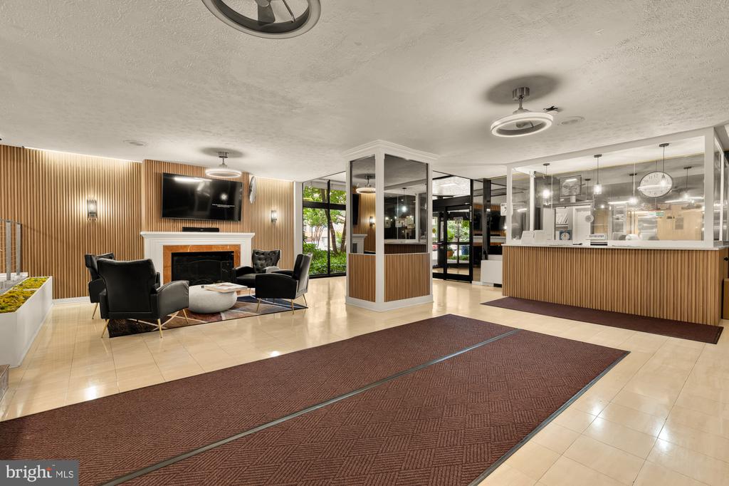 1021 ARLINGTON BOULEVARD Unit: 446