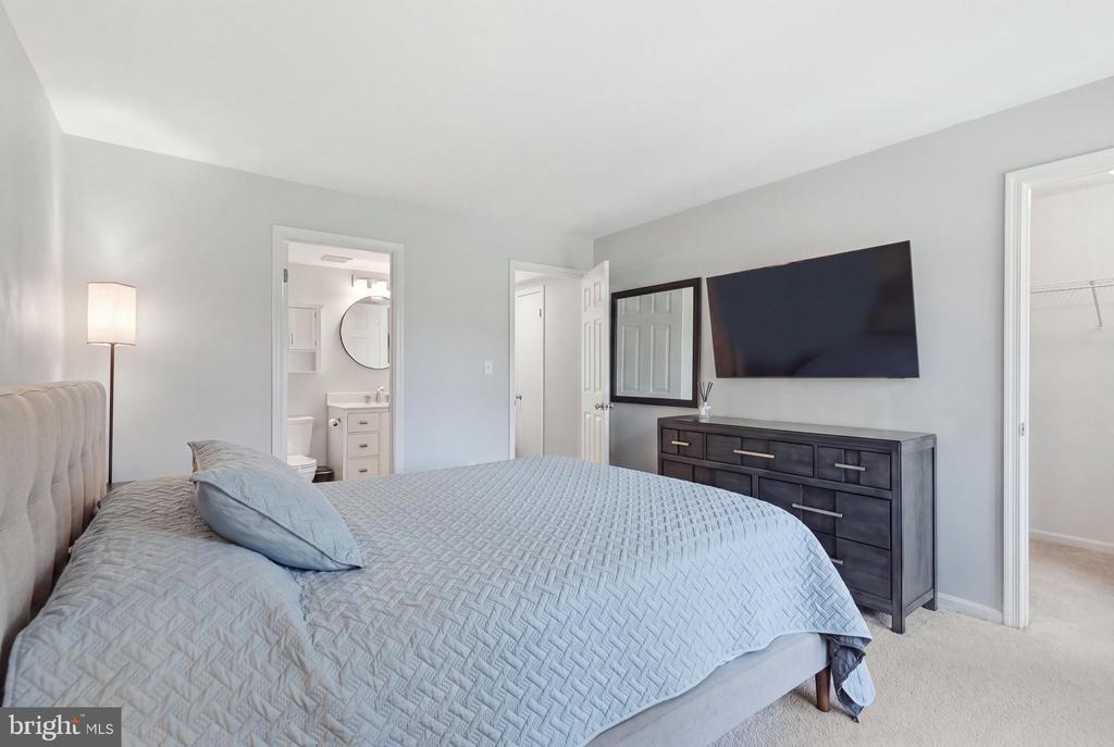 2600 S ARLINGTON MILL DRIVE Unit: F