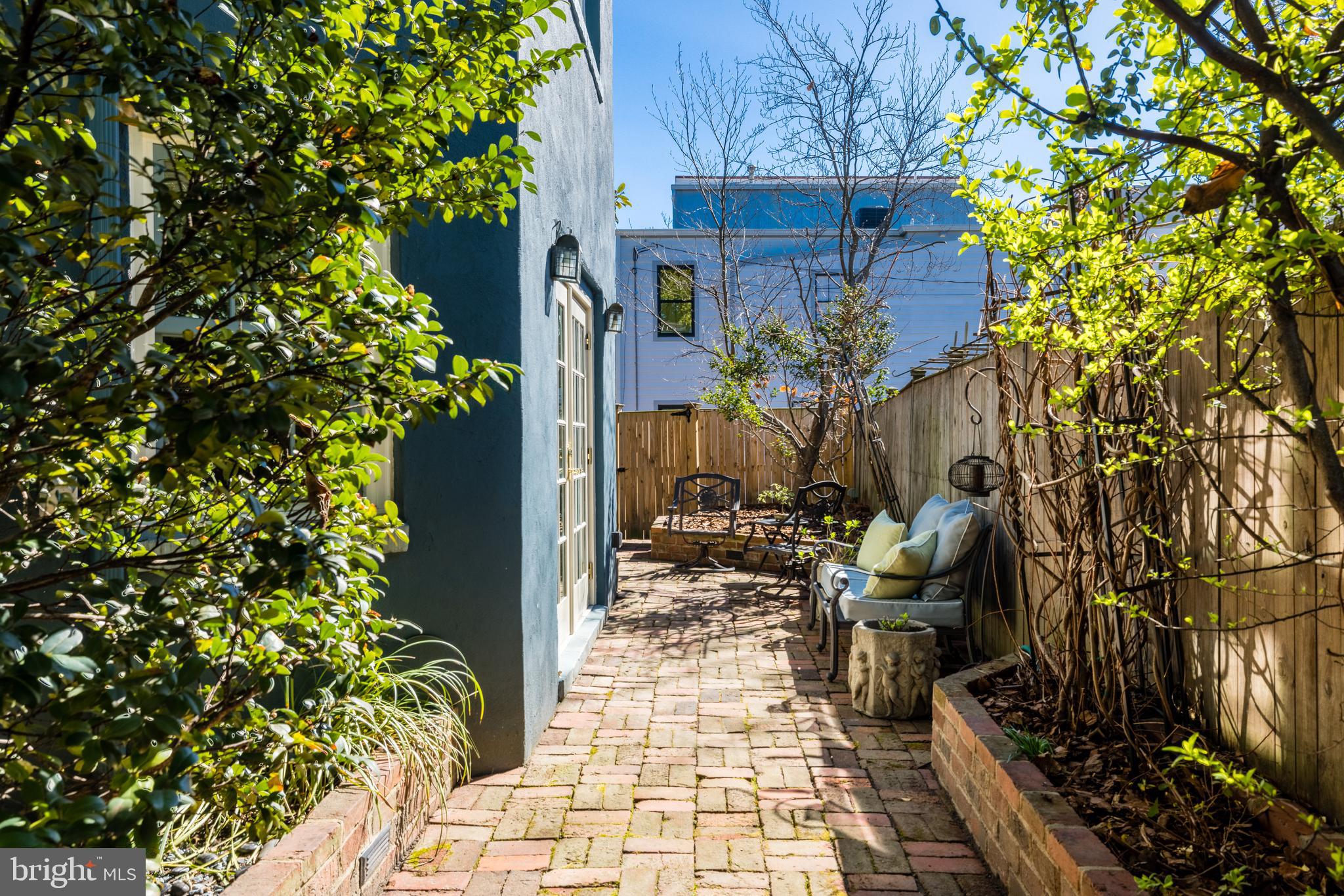 1220 PRINCE STREET