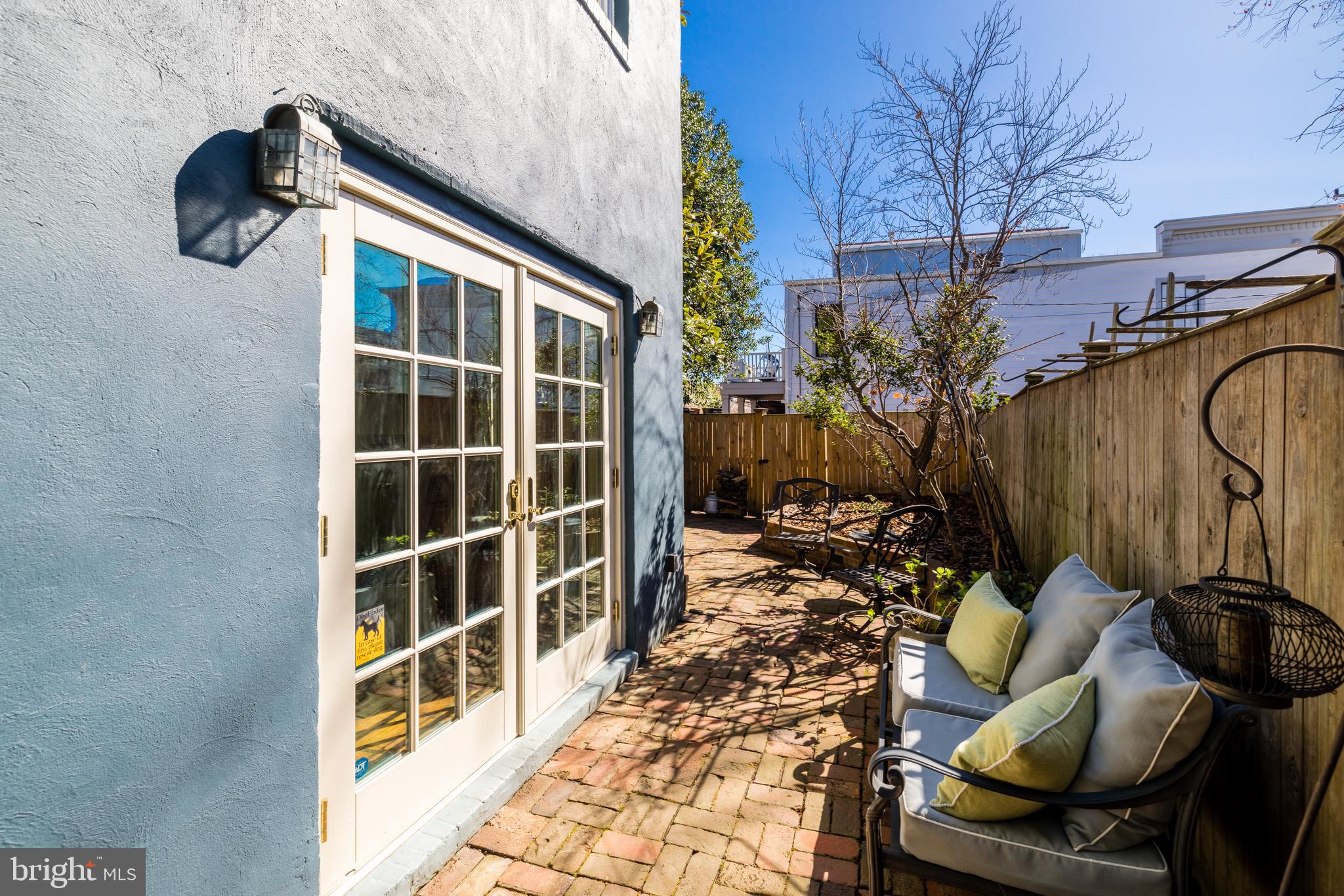 1220 PRINCE STREET