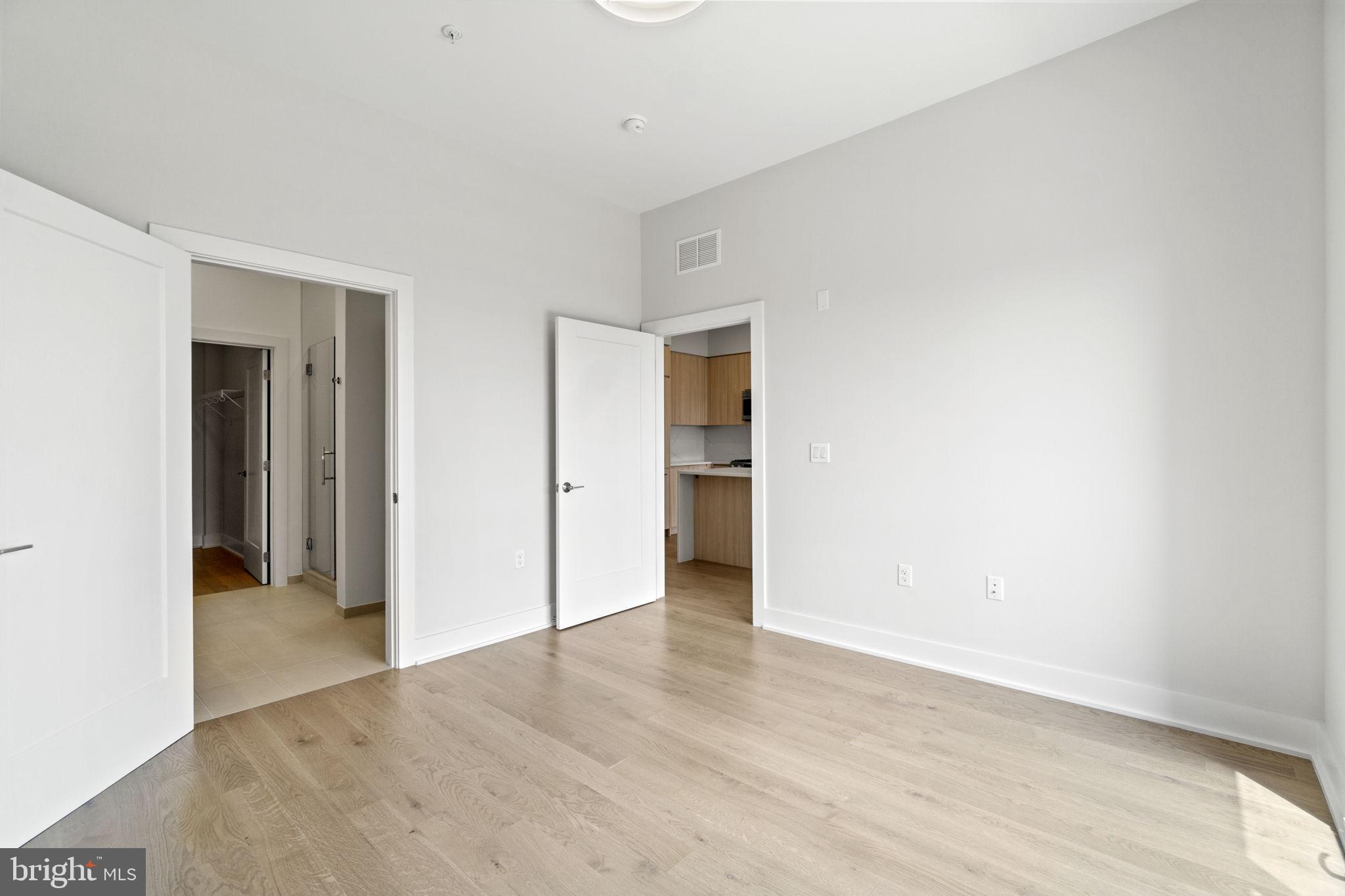 737 SWANN AVENUE Unit: 610