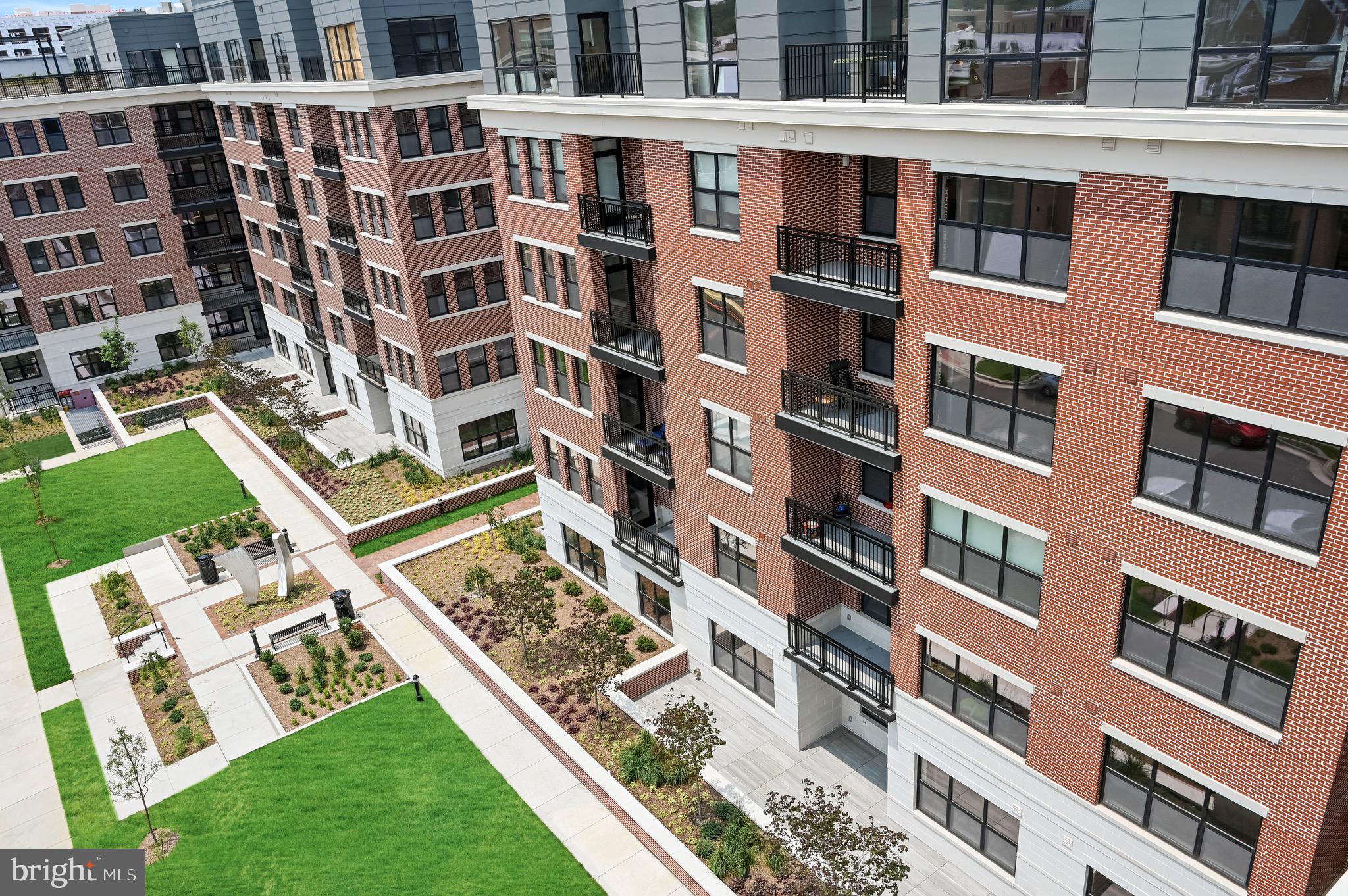 737 SWANN AVENUE Unit: 610