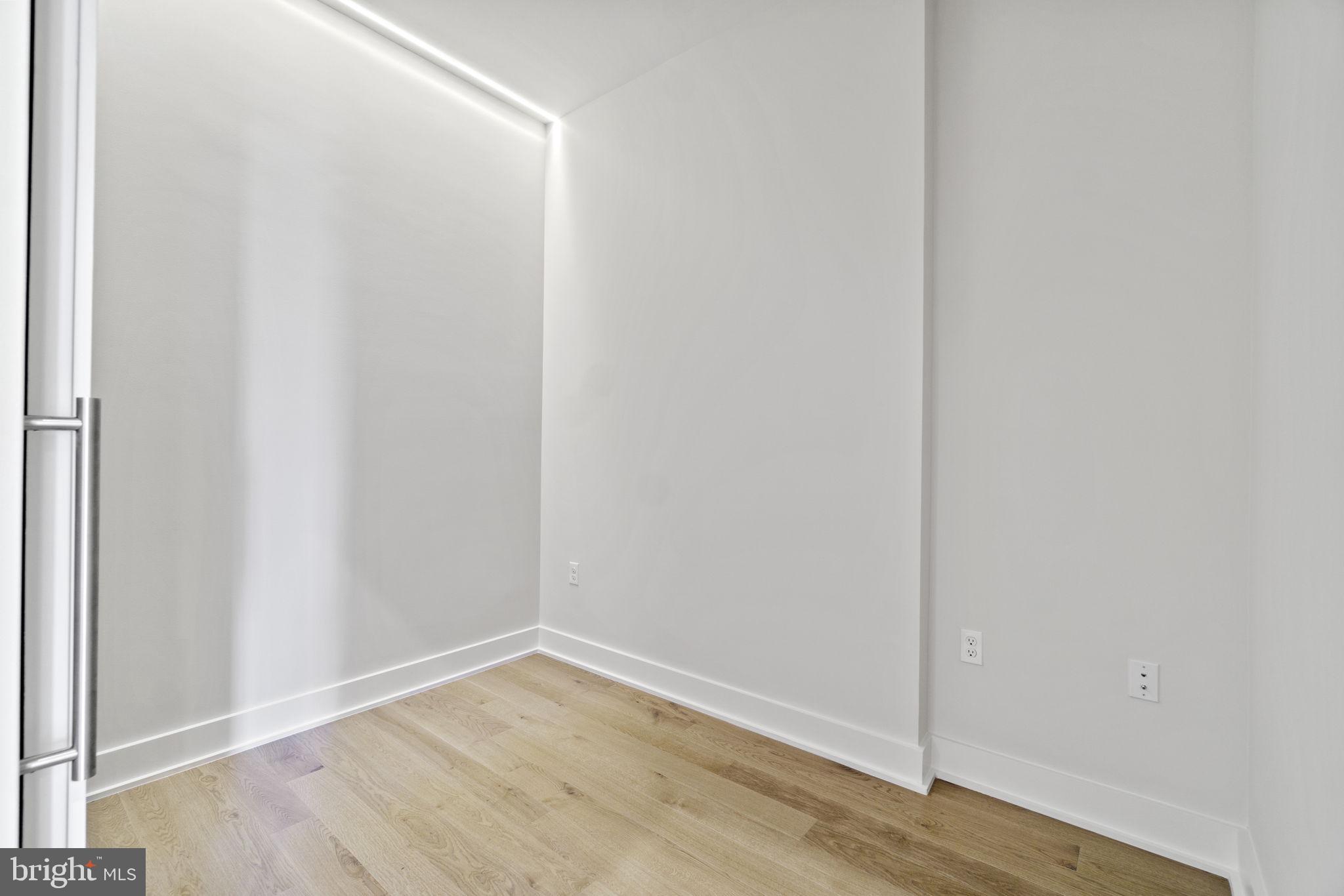737 SWANN AVENUE Unit: 610