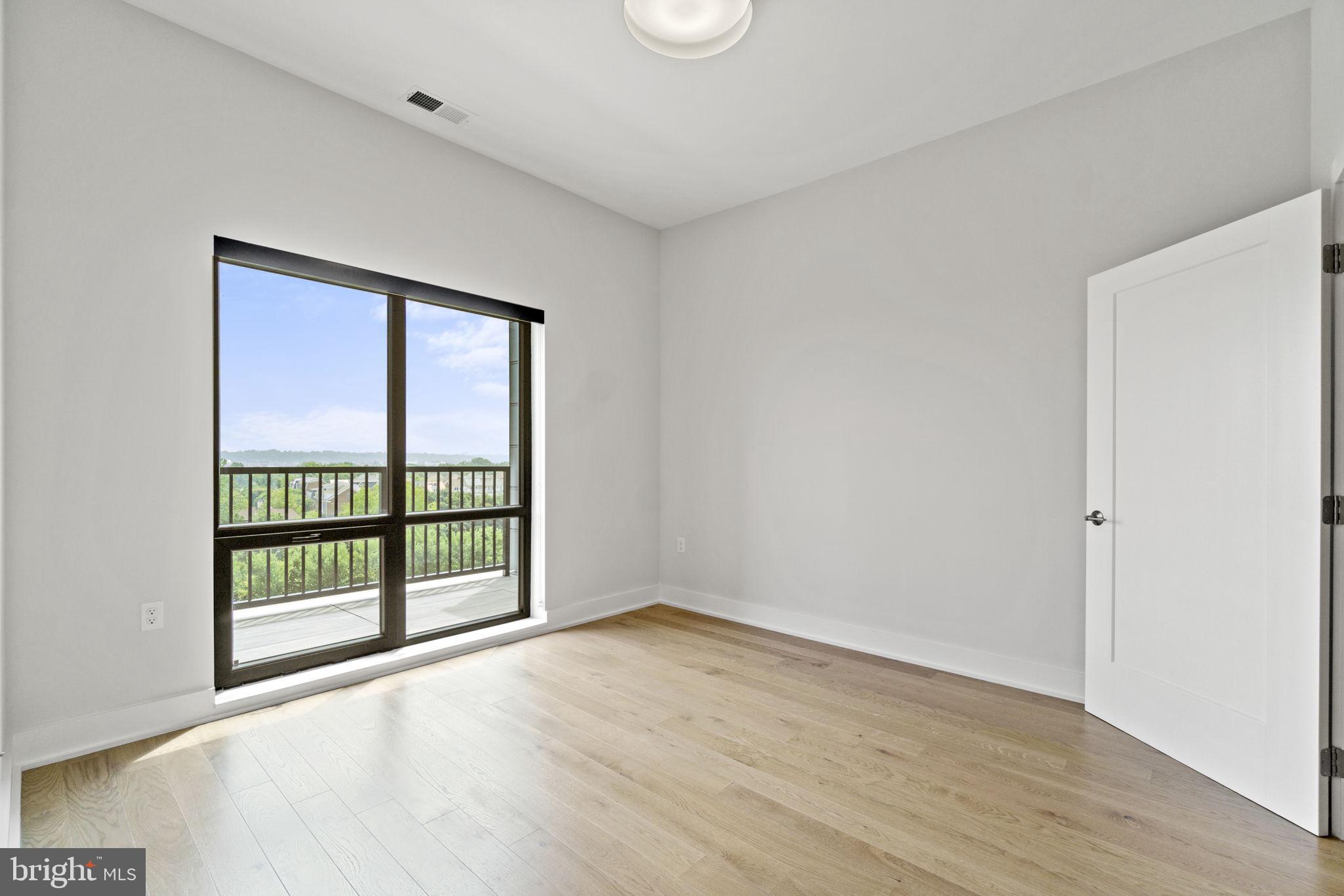 737 SWANN AVENUE Unit: 610