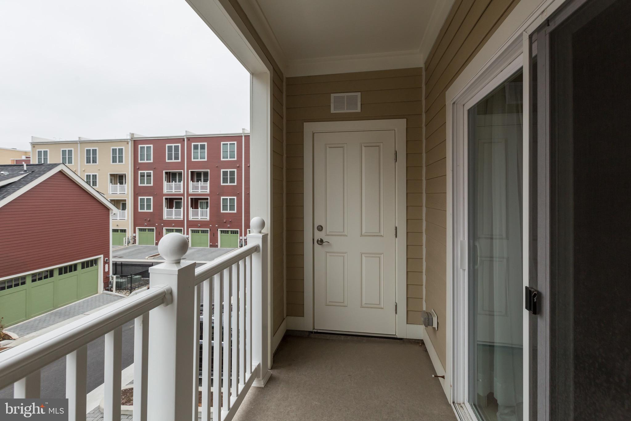 621 McKenzie AVENUE Unit: 101
