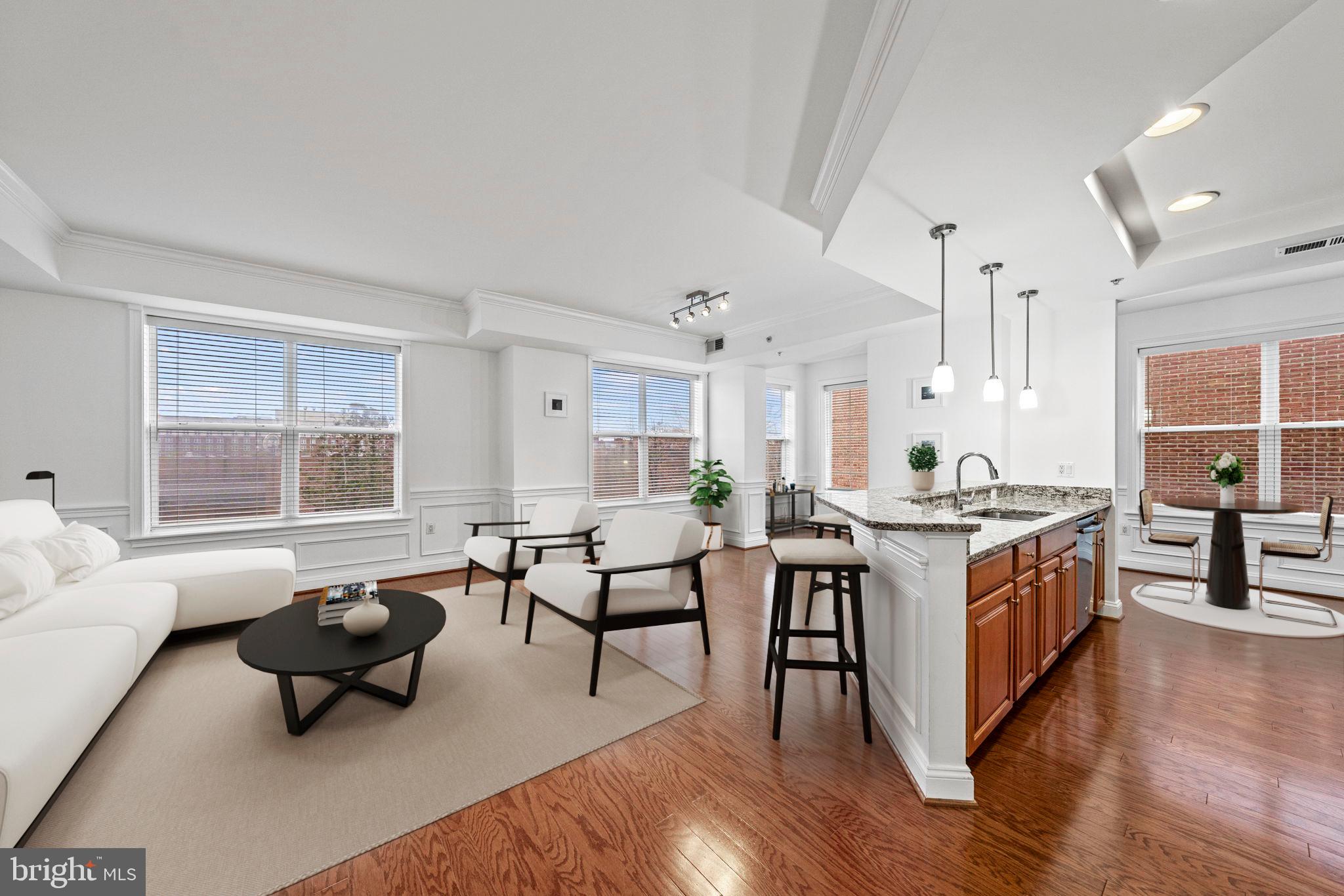 320 S West STREET Unit: 301