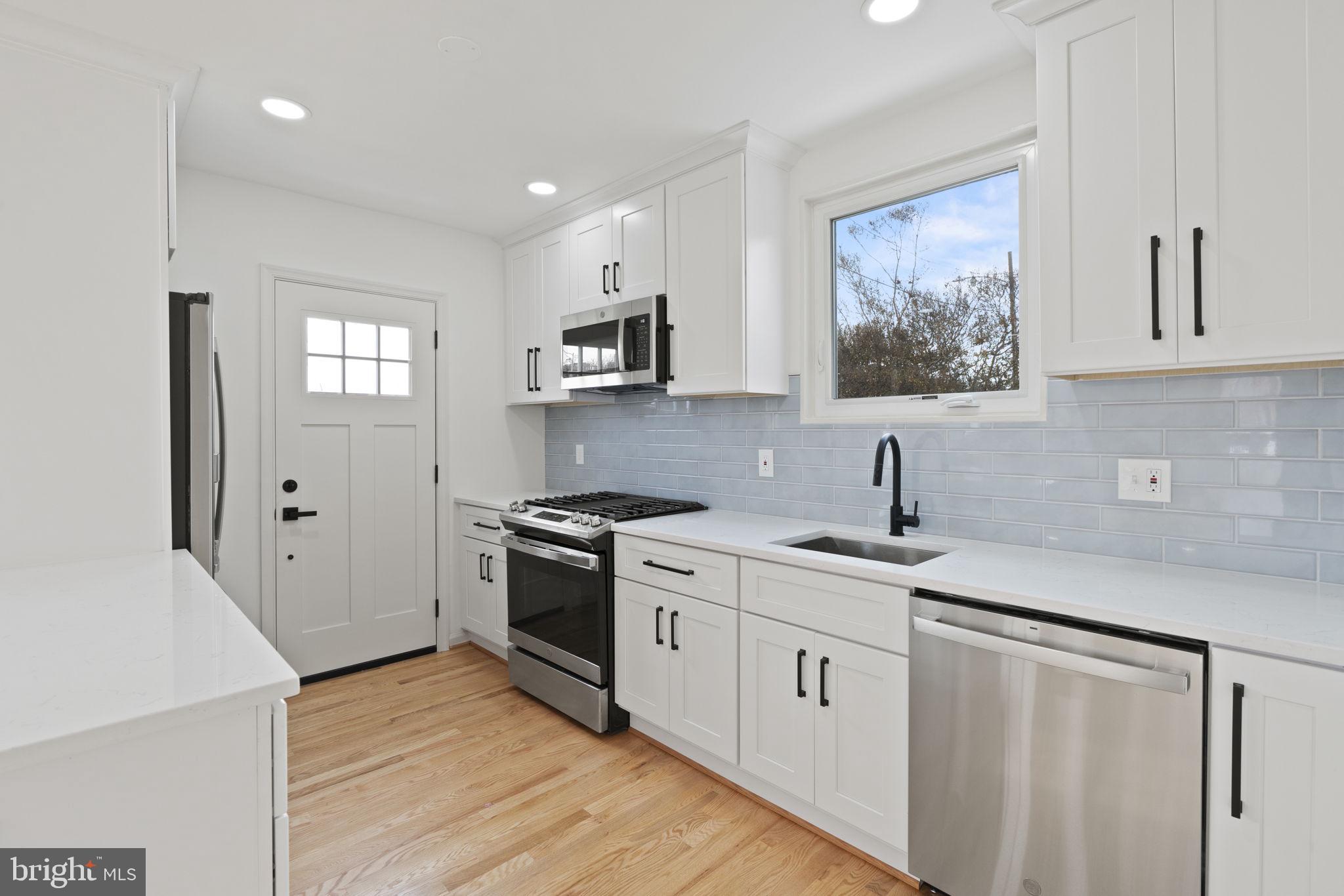10 E Taylor Run PARKWAY