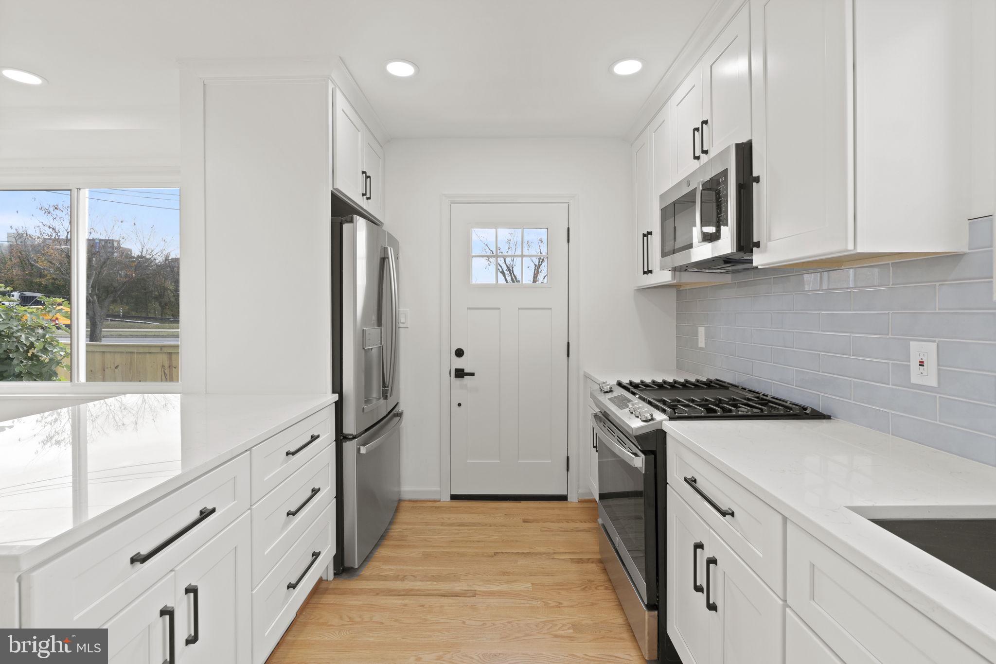 10 E Taylor Run PARKWAY
