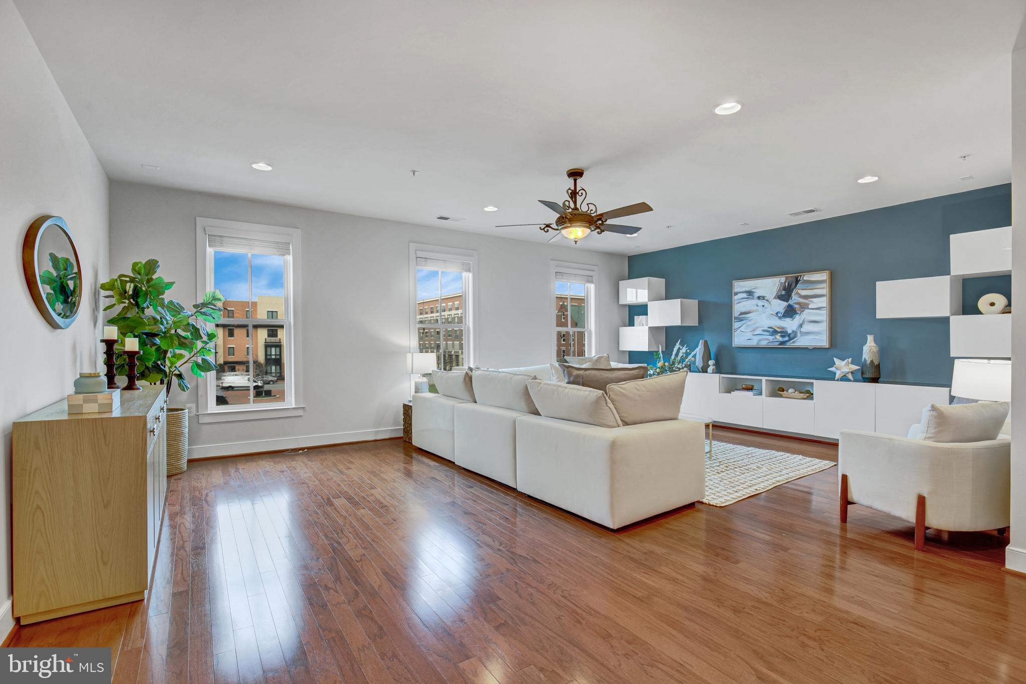2407 Conoy STREET Unit: 102