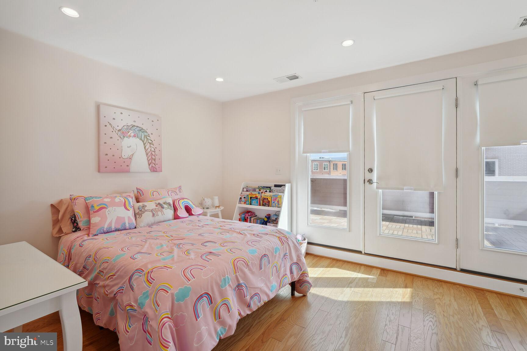 705 E Howell Ave