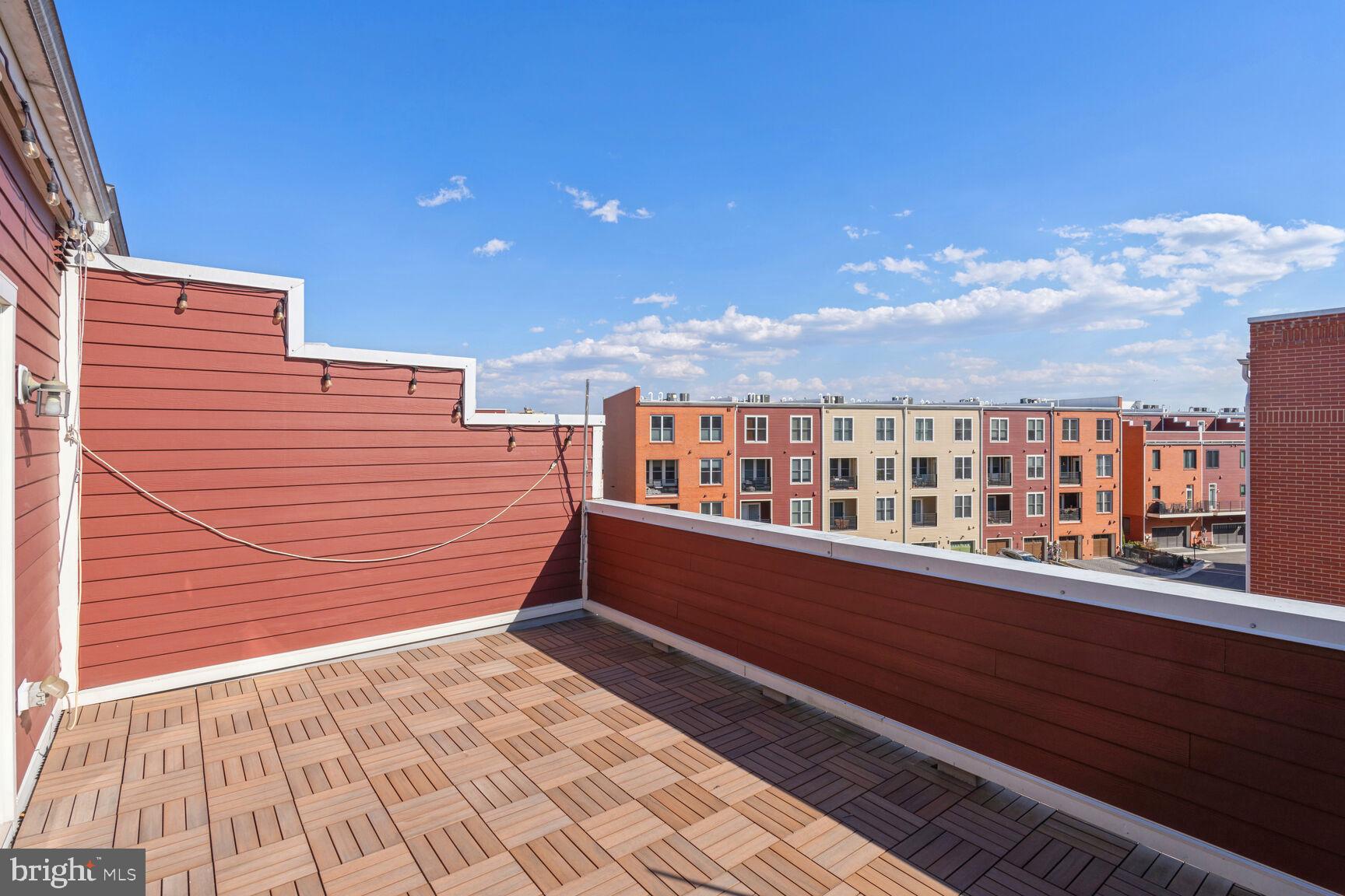 705 E Howell Ave