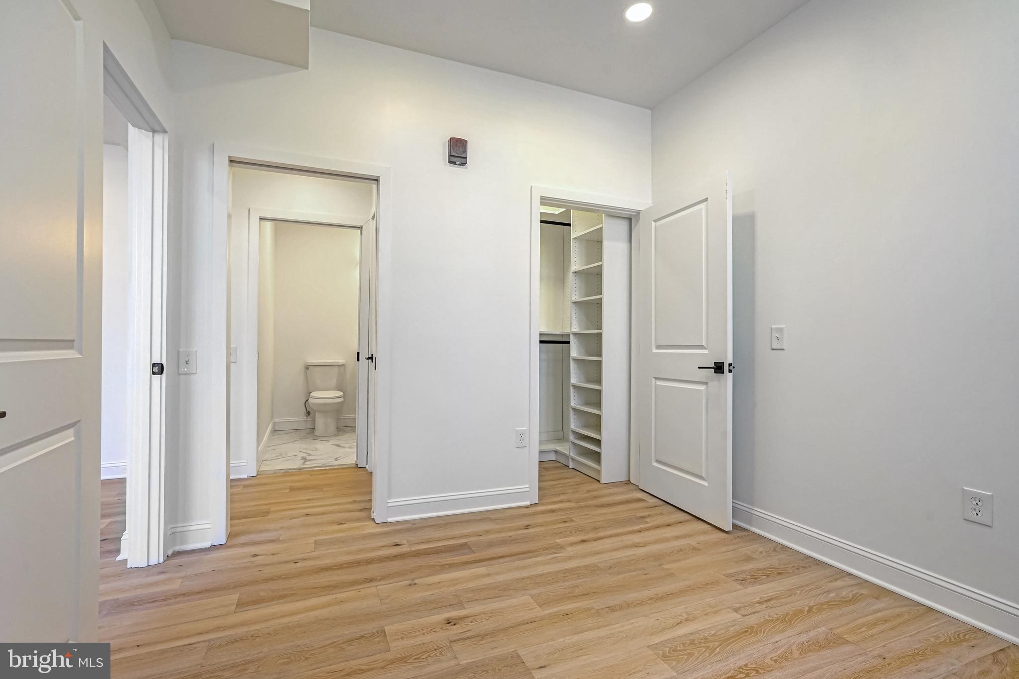 1229 KING ST #204