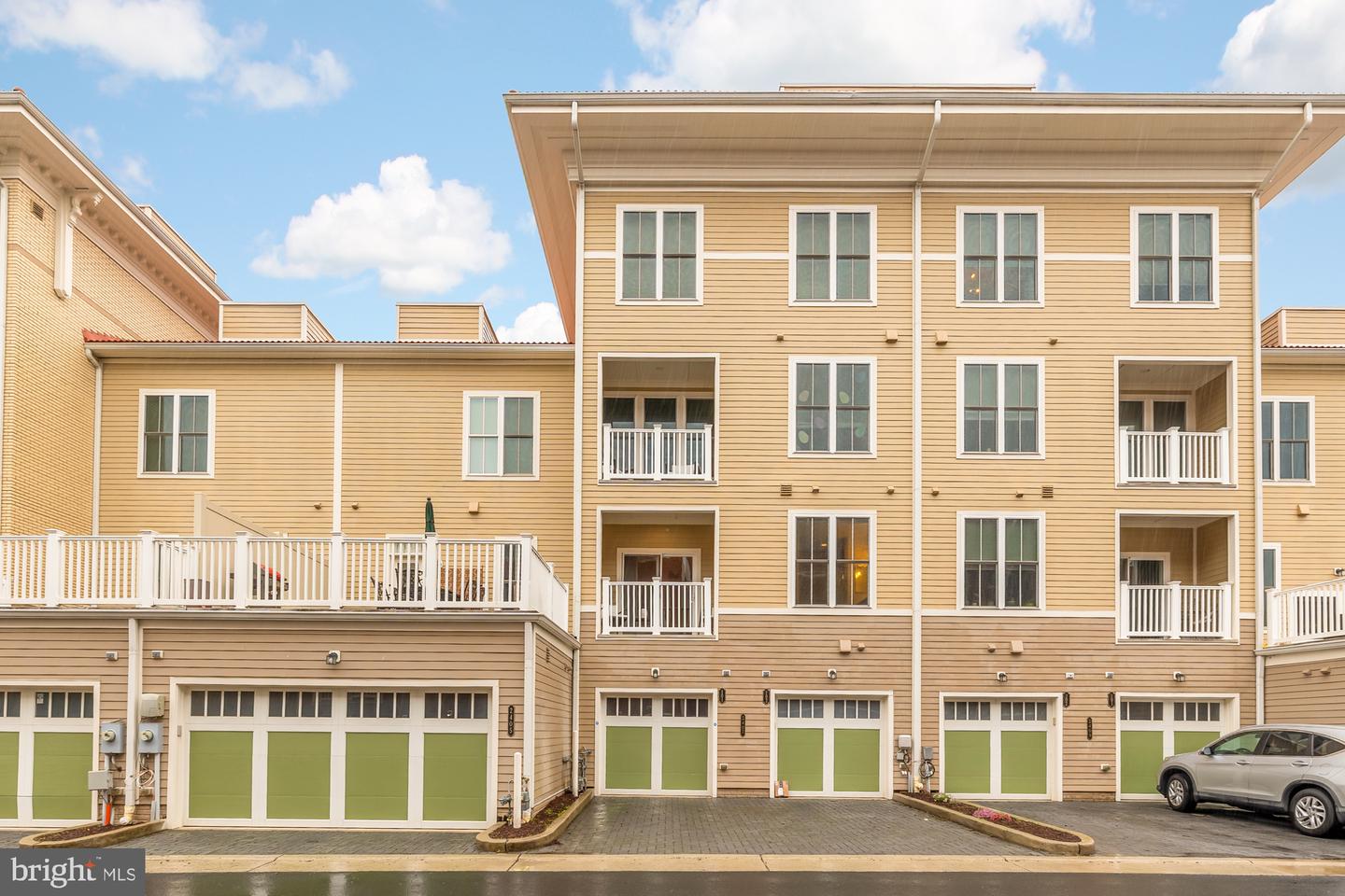 2407 Conoy St #101