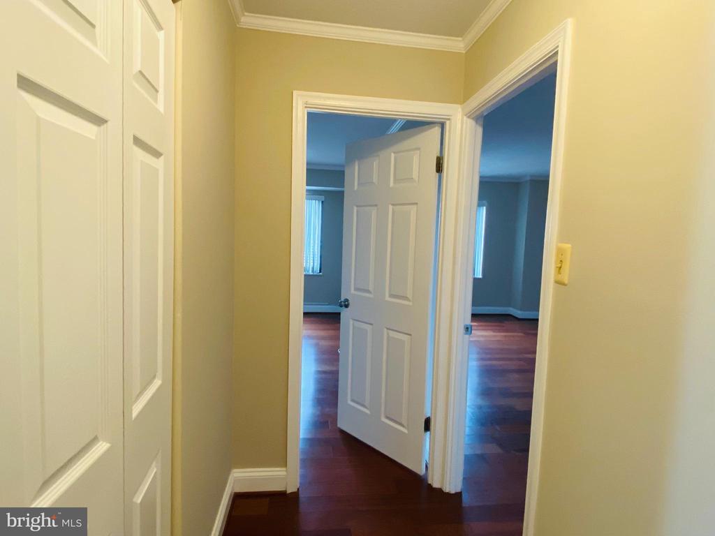 205 YOAKUM PARKWAY 1709
