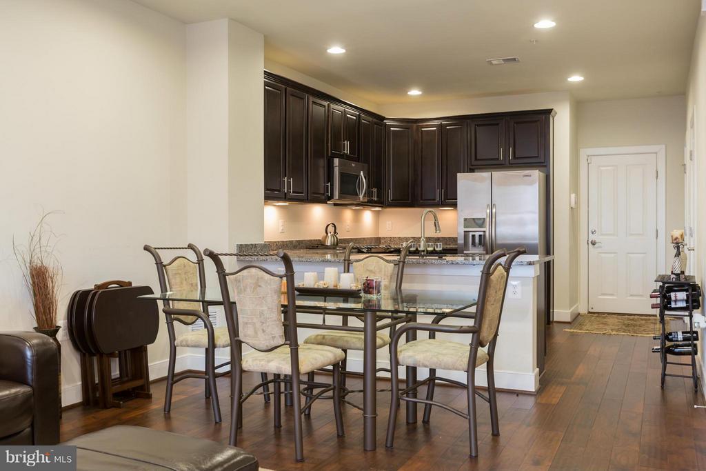 621 MCKENZIE AVENUE 101