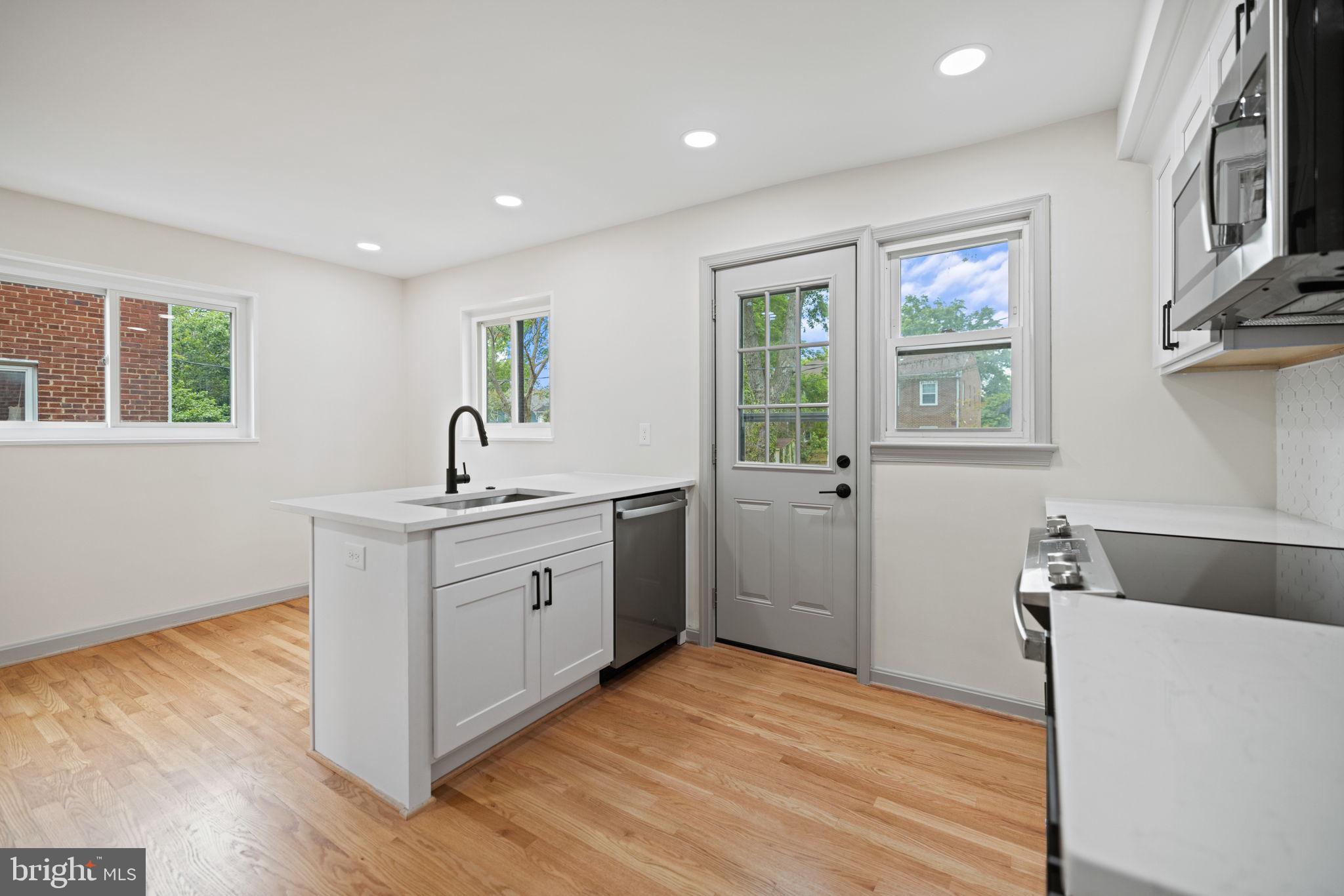 15 E WINDSOR AVENUE A