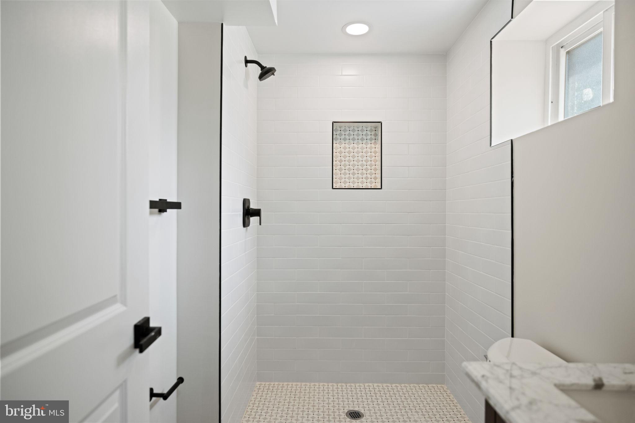 15 E WINDSOR AVENUE A