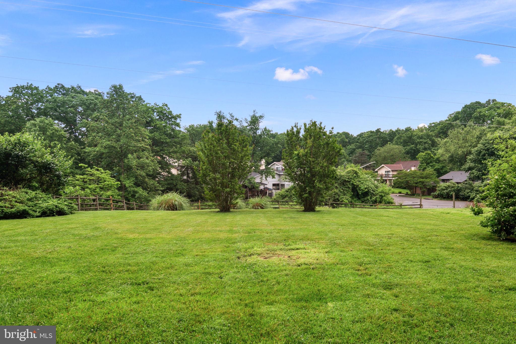5837 Boothe Dr