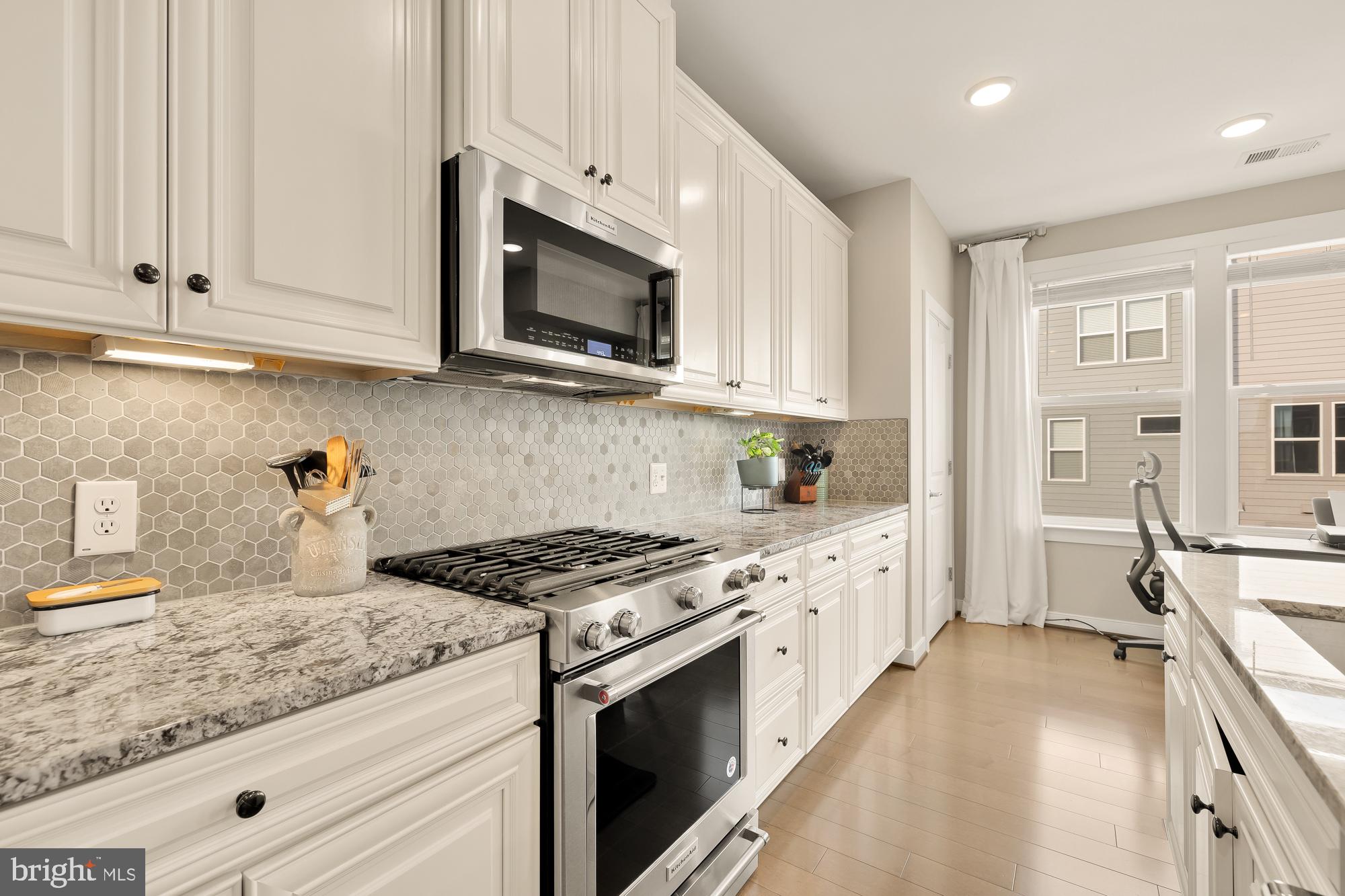 13430 Arrowbrook Centre Dr #5