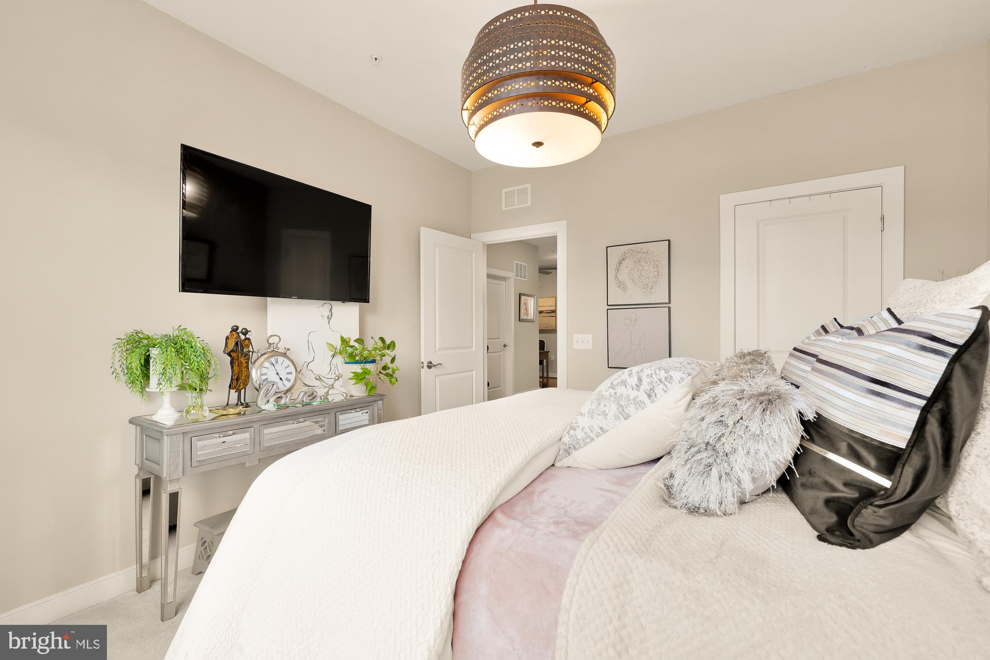 13430 Arrowbrook Centre Dr #5