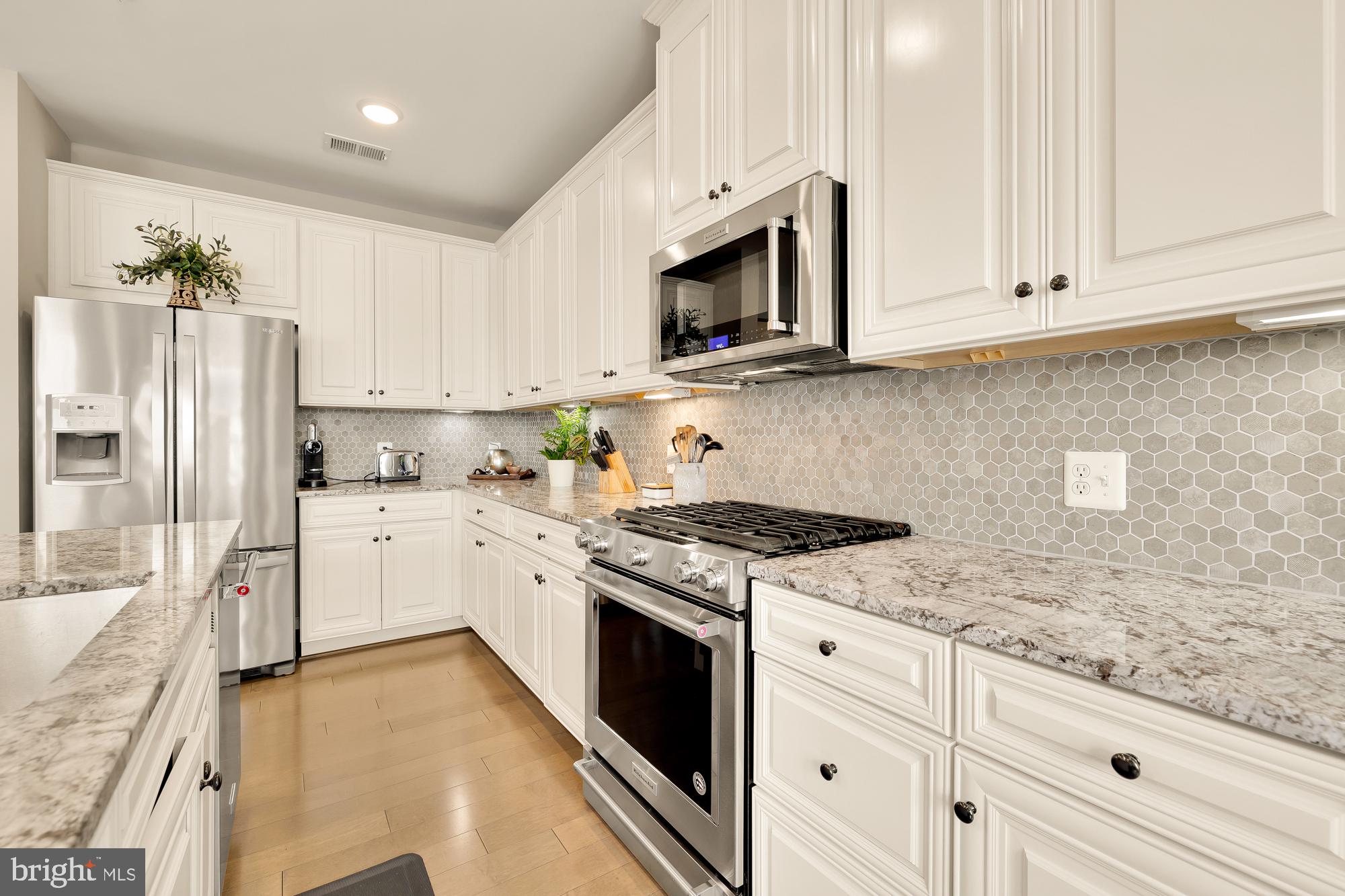 13430 Arrowbrook Centre Dr #5