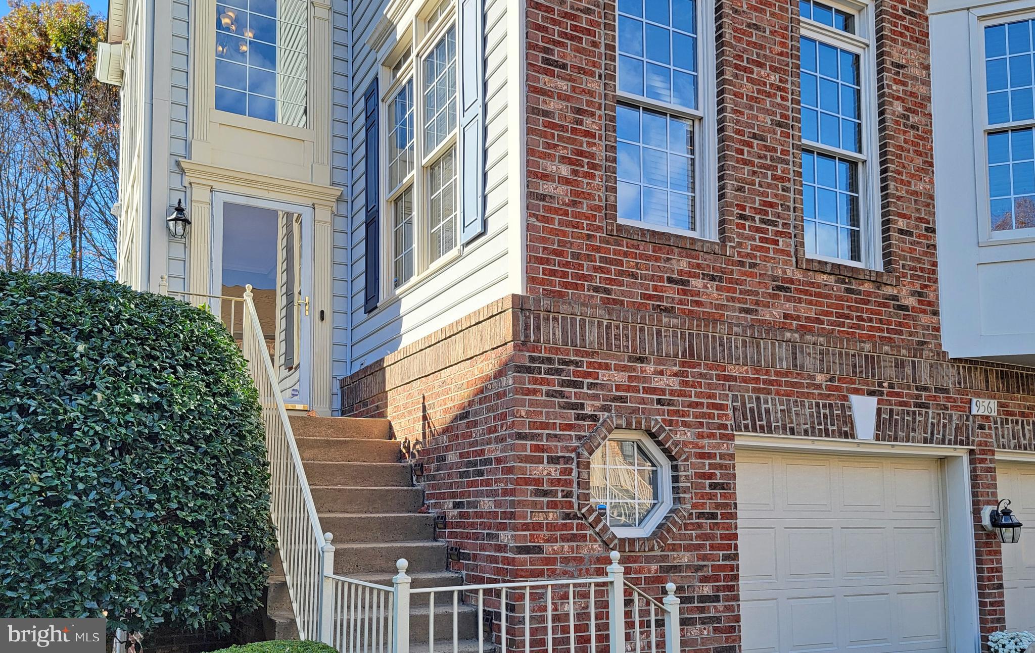 9561 Lagersfield Cir