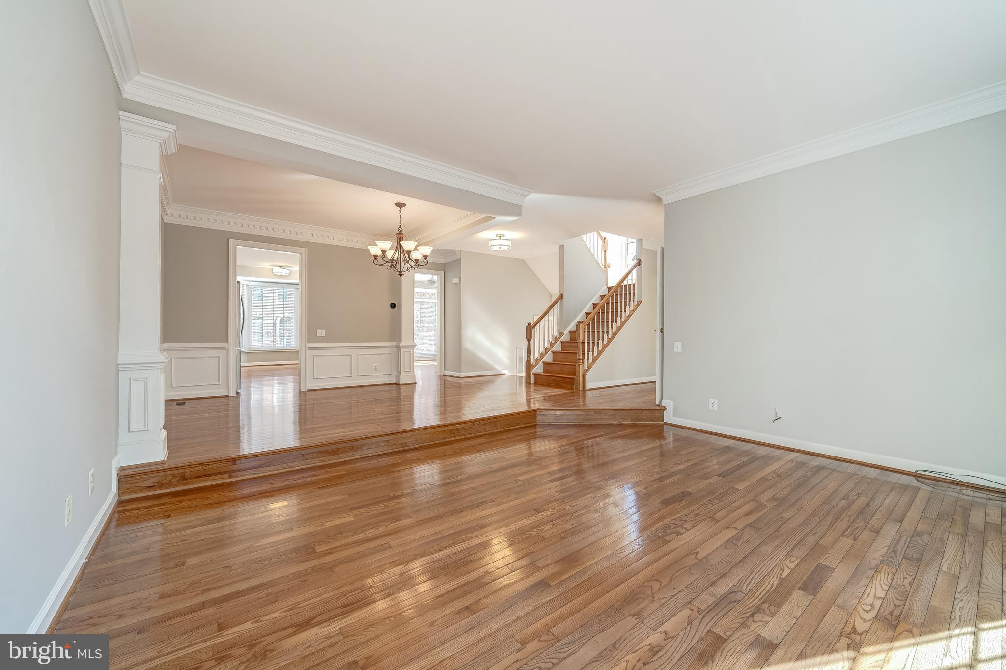 9561 Lagersfield Cir