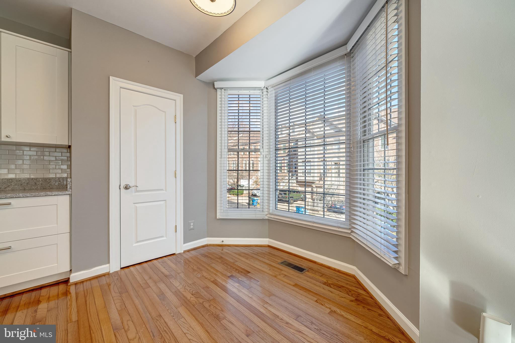 9561 Lagersfield Cir