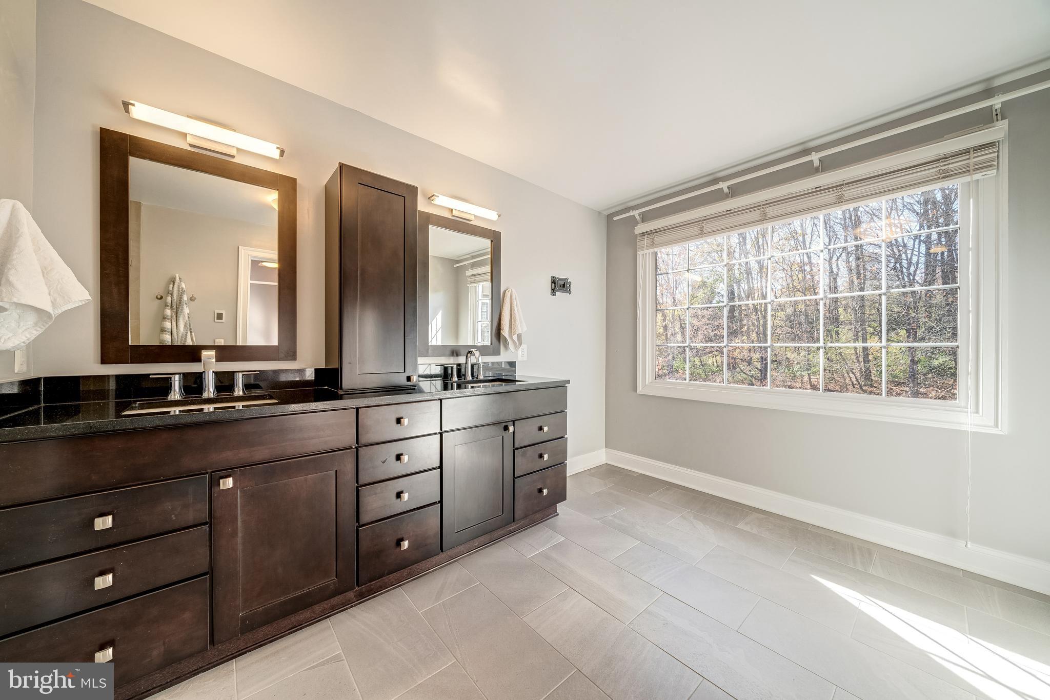 9561 Lagersfield Cir