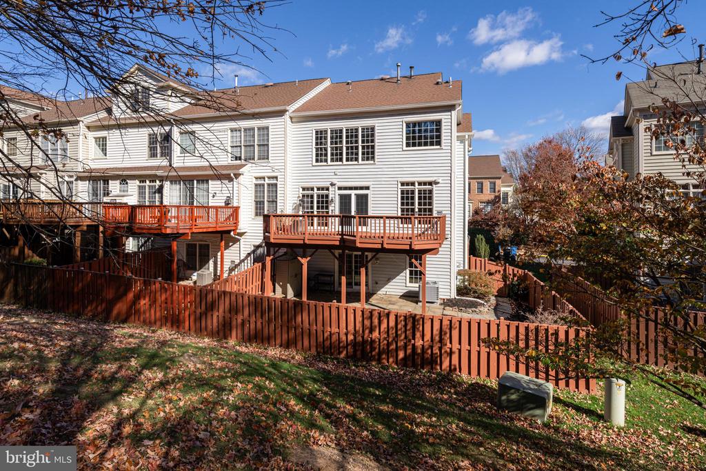 9561 Lagersfield Cir