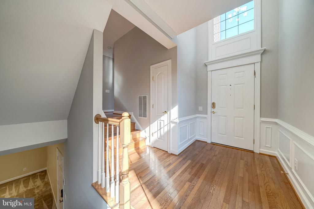 9561 Lagersfield Cir
