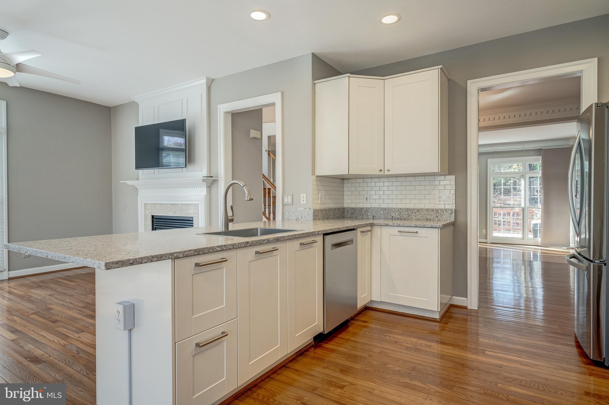 9561 Lagersfield Cir