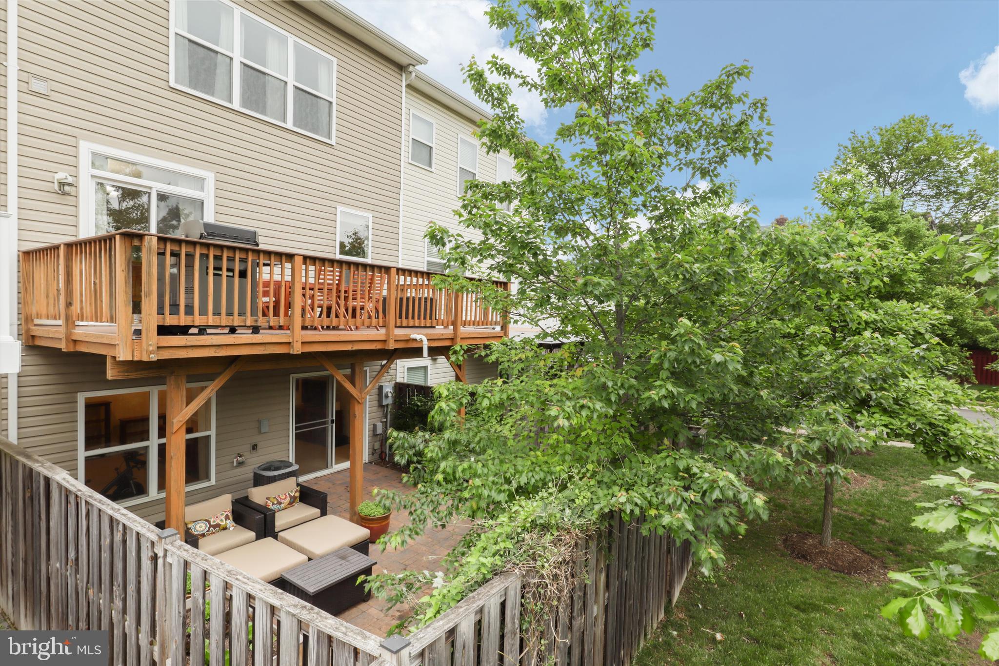 6253 Casdin Dr