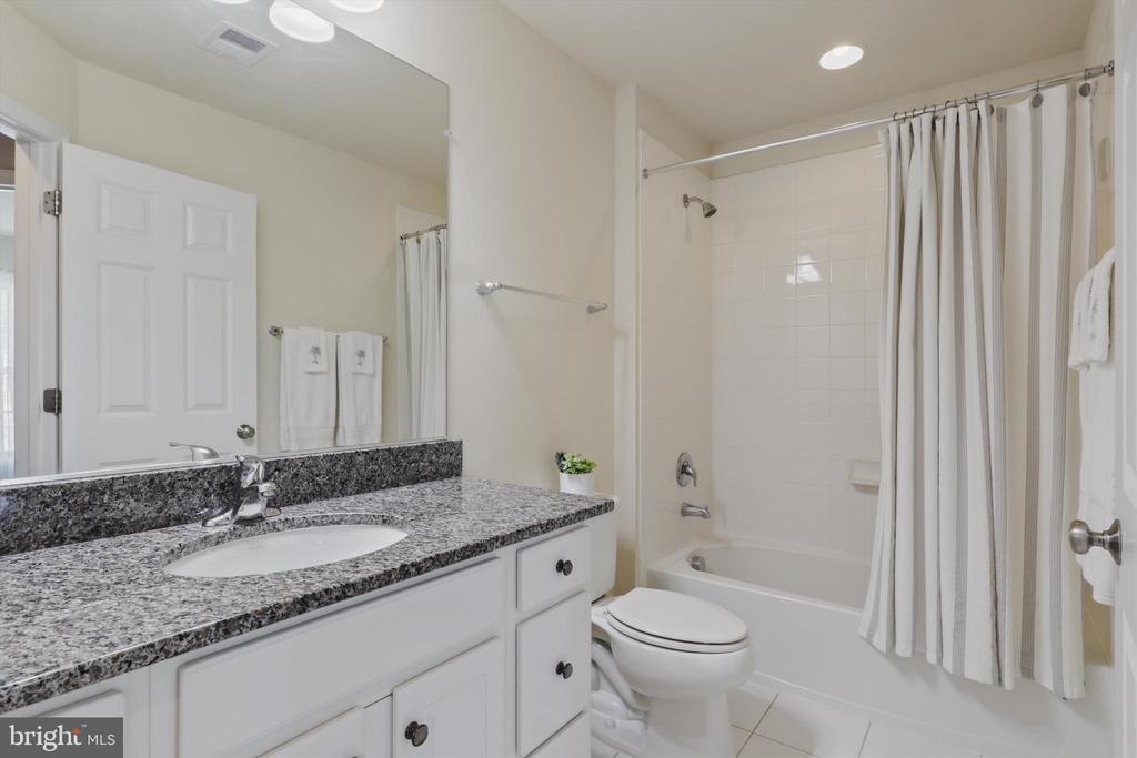 6253 Casdin Dr