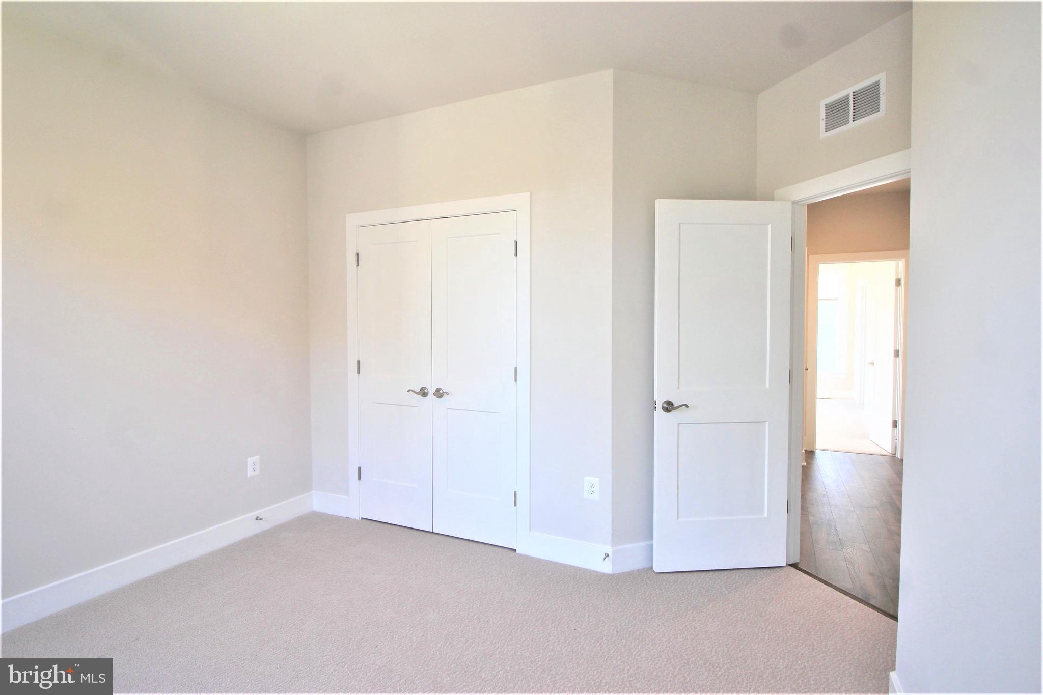 2471 LIBERTY LOOP