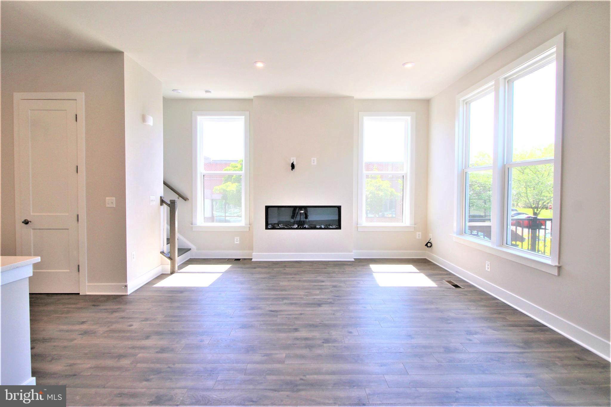2471 LIBERTY LOOP