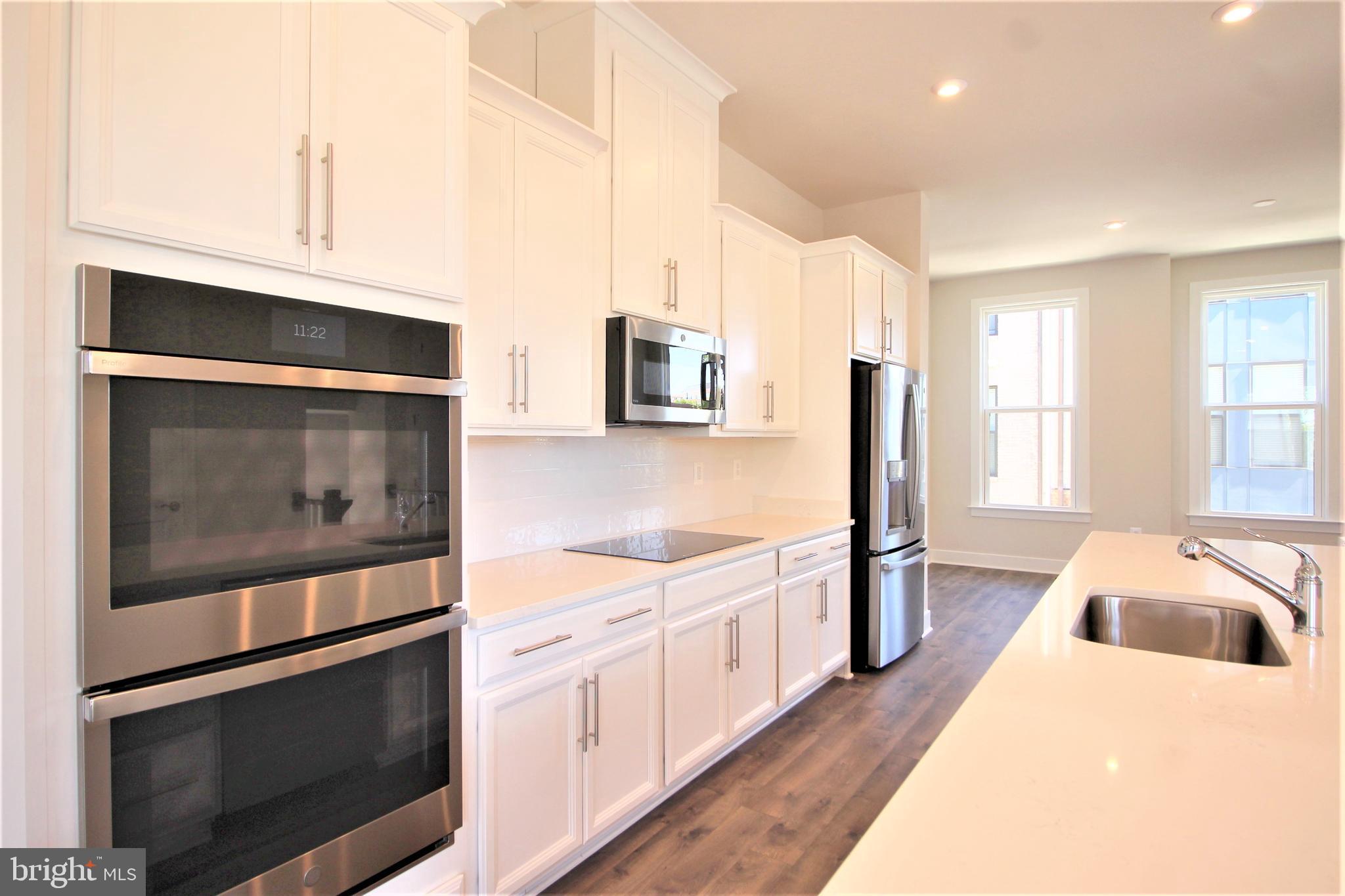 2471 LIBERTY LOOP