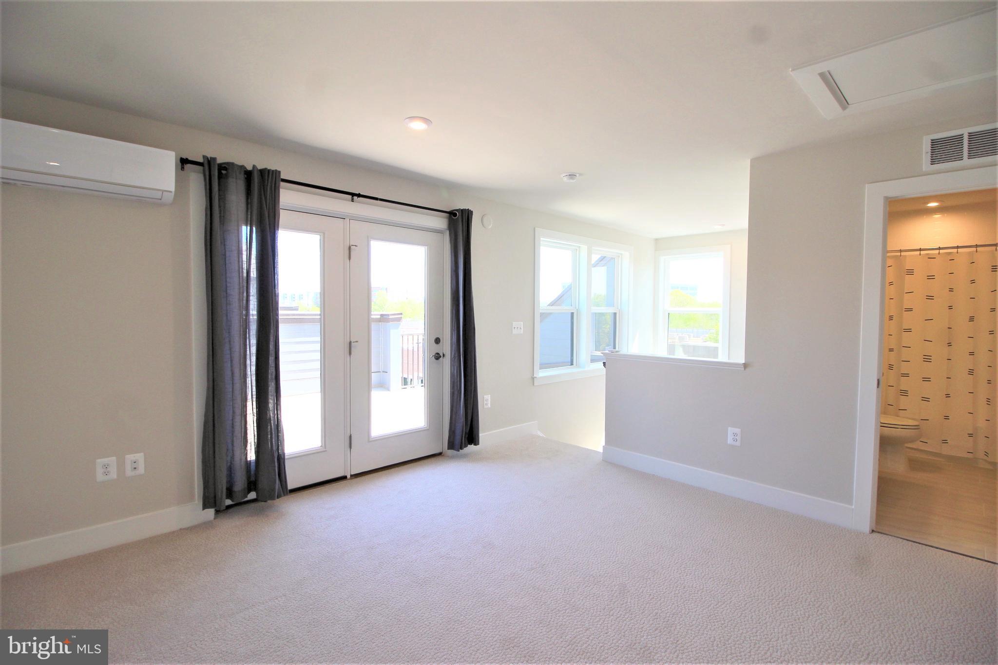 2471 LIBERTY LOOP