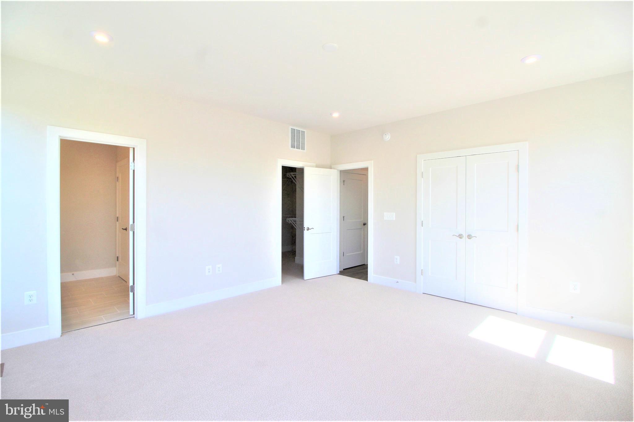 2471 LIBERTY LOOP