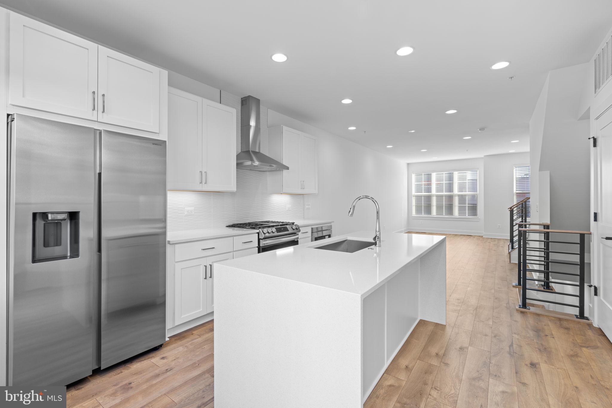 3104 CAMBER PL