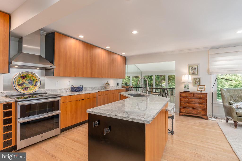 6602 MADISON MCLEAN DRIVE